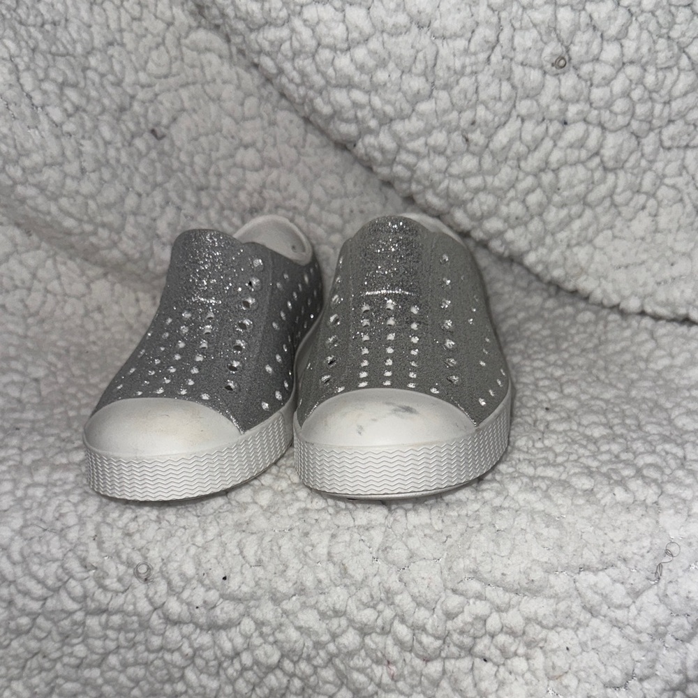Native Shoes Kids Sparkle Slip-On Sneakers - Silver